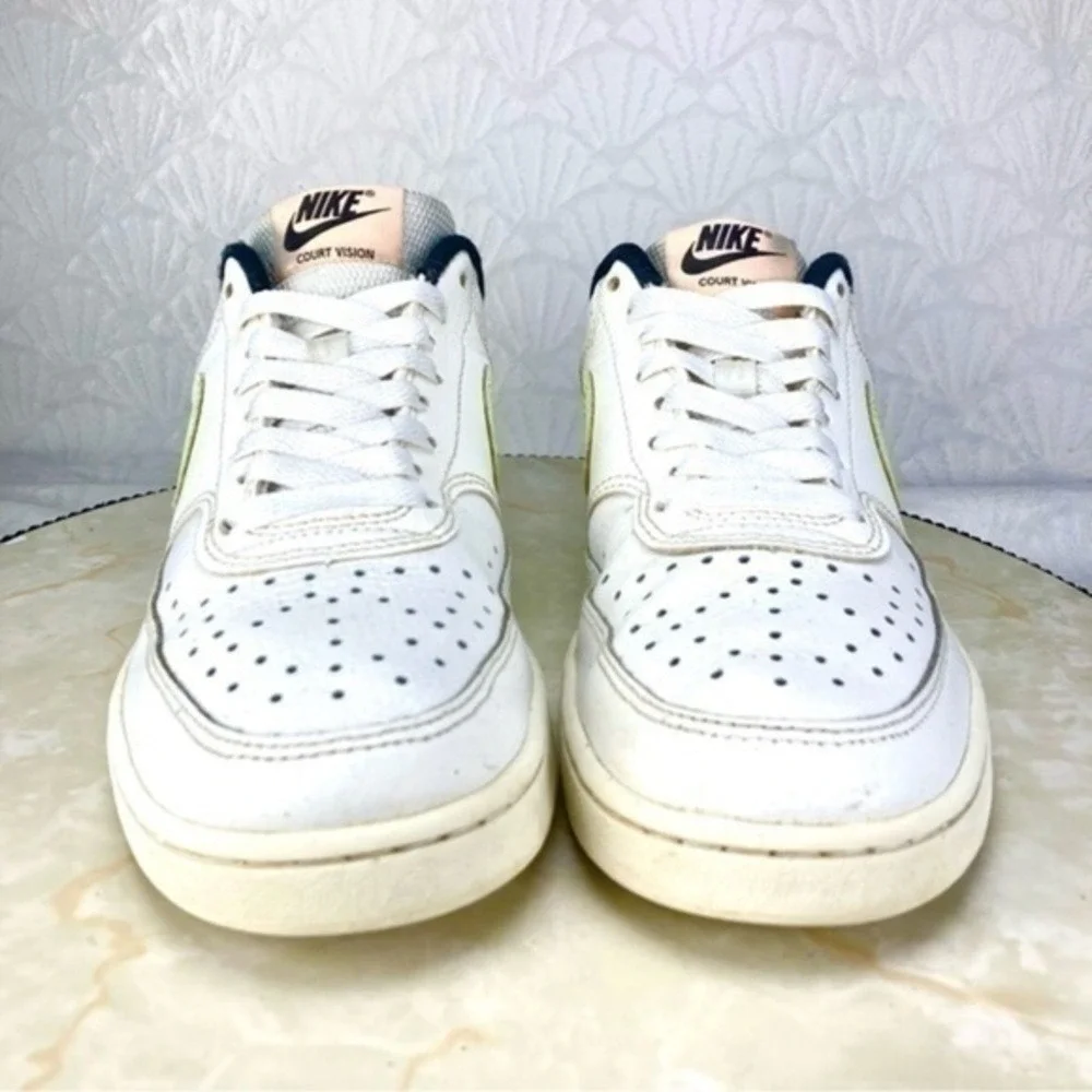 Nike Court Vision Low Leather Shoes Womens 7 White Sporty Casual Retro Sneakers
